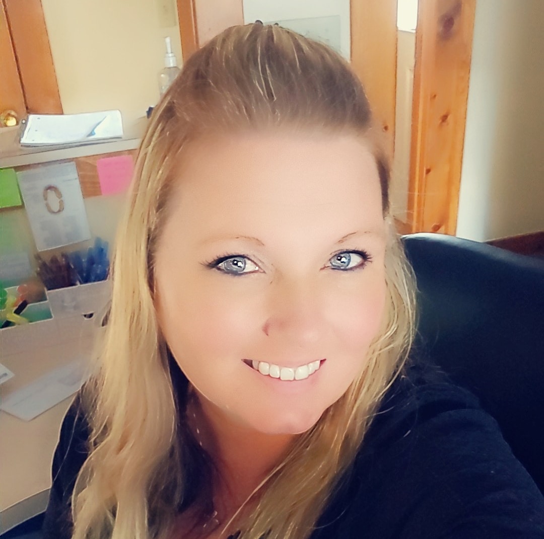 Lindsey; Office Manager